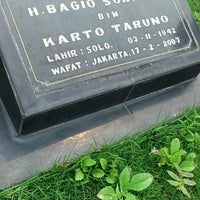 Photo taken at Taman Pemakaman Tegal Alur by Wishal A. on 7/11/2012