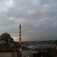 รูปภาพถ่ายที่ Bileşim Alternatif Dağıtım Kanalları ve Ödeme Sistemleri A.Ş. โดย Nihat P. เมื่อ 11/21/2011