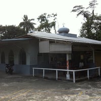 Photo taken at Masjid Omar Salmah by Ishak M. on 1/24/2012