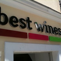 รูปภาพถ่ายที่ Best Wines Vinothek โดย Thomas N. เมื่อ 5/7/2011