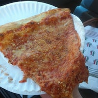 รูปภาพถ่ายที่ Peri Brothers Pizza โดย Lins &amp;lt;3 เมื่อ 8/14/2012