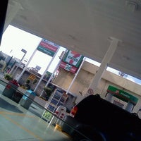 Photo taken at Gasolineria Revolucion by »»  6 @ 8 ¥  «« on 9/7/2011