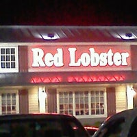 รูปภาพถ่ายที่ Red Lobster โดย Steven M. เมื่อ 1/15/2012