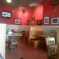 Photo taken at Mia&amp;#39;s Pizza &amp;amp; Eats by Demian S. on 6/2/2011