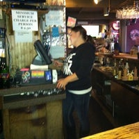 5/1/2012 tarihinde Jake S.ziyaretçi tarafından Roadhouse Bar &amp;amp; Grill'de çekilen fotoğraf