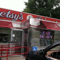 Photo taken at Betsy&amp;#39;s Diner by Linda L. on 8/16/2011