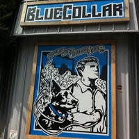 รูปภาพถ่ายที่ Bluecollar Working Dog โดย Trev E. เมื่อ 3/14/2011
