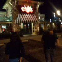 Photo taken at Chili&amp;#39;s Grill &amp;amp; Bar by ᴡ W. on 9/5/2011