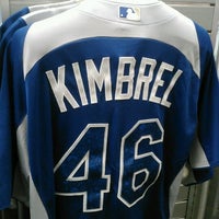 Photo taken at Braves Clubhouse Store by Lauren T. on 7/9/2012
