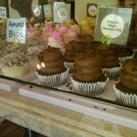 Photo taken at Gigi&amp;#39;s Cupcakes by ALESHA B. on 9/9/2011