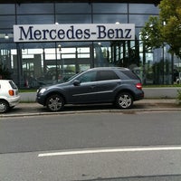 Photo taken at Mercedes-Benz by Haupstadtritter .. on 8/1/2011