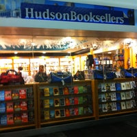 Photo taken at Hudson Booksellers by David S. on 11/11/2011