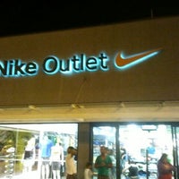 Photo taken at Nike Outlet by Paulo M. on 3/3/2012