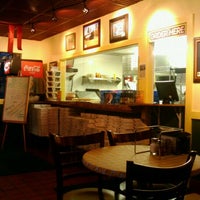 5/30/2011 tarihinde Sabrina Nan C.ziyaretçi tarafından Cheesy Lee&amp;#39;s Amazing Pizza'de çekilen fotoğraf