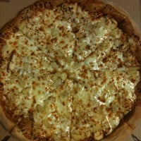 Foto tirada no(a) Oliveo Pizza por Anastasios T. em 1/10/2012