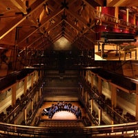 Foto scattata a Charles W. Stockey Centre For The Performing Arts da Czech Boys Choir il 2/29/2012
