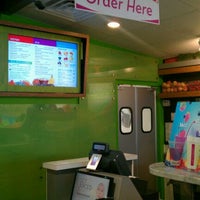 Photo taken at Planet Smoothie by Wes S. on 12/24/2011