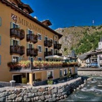 รูปภาพถ่ายที่ Le Miramonti Hotel &amp;amp; Wellness โดย alessandroc เมื่อ 7/27/2011