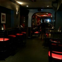 Foto scattata a Red 58 Restaurant &amp;amp; Wine Bar da Katariina il 9/4/2011