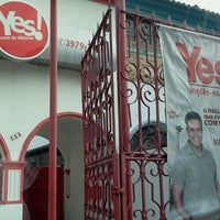 Photo taken at Yes! by Hugo L. on 5/7/2012