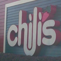 รูปภาพถ่ายที่ Chili&amp;#39;s Grill &amp;amp; Bar โดย Jonathan P. เมื่อ 10/10/2011