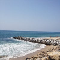 Photo taken at Gladstone&amp;#39;s by Julie • 유미 U. on 5/7/2012