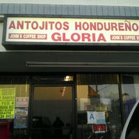 Photo taken at Gloria&amp;#39;s Hondurian Restaurant by QUEEN on 1/23/2012