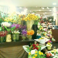 Les Mille Feuilles De Liberte Flower Shop In 武蔵野