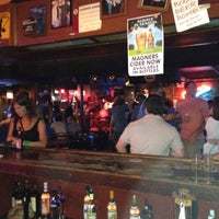 8/25/2012 tarihinde Joel R.ziyaretçi tarafından Carol&amp;#39;s Pub'de çekilen fotoğraf