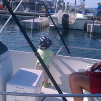 Foto diambil di Blue Water Boat and Jet Ski Rentals oleh Mark P. pada 9/4/2012