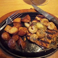 Photo taken at Applebee&amp;#39;s Neighborhood Grill &amp;amp; Bar by Diana W. on 6/18/2012