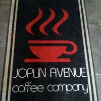 4/11/2012에 Nick D.님이 Joplin Avenue Coffee Company에서 찍은 사진