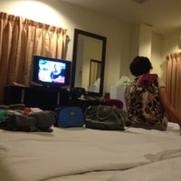 Photo taken at Grand Pinnacle Hotel Bangkok by Slongtor C. on 5/7/2012