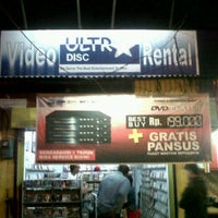 Photo taken at Ultra disc (Rental Video) by J. Caesar .. on 6/4/2012