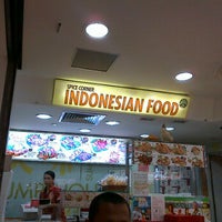 Photo taken at Spice Corner Indonesian Food by Raihaan Yanes K. on 5/30/2012