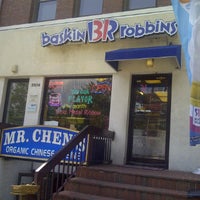 Photo taken at Baskin-Robbins by Moni on 8/14/2012