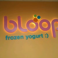 Photo taken at Bloop Frozen Yogurt by Rick S. on 6/30/2012