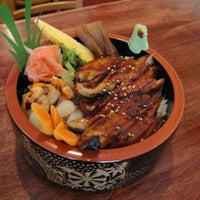 Foto scattata a Sumo Japanese Steakhouse da Sumo il 5/2/2012