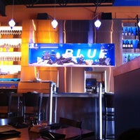 Foto tomada en Blue Sushi Sake Grill  por Karen S. el 1/18/2011