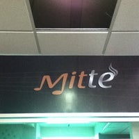 รูปภาพถ่ายที่ Mitté Salon De Té โดย slow coffee crew เมื่อ 10/8/2011