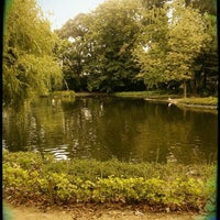 Foto diambil di Jardins do Palácio de Cristal oleh Tania S. pada 8/28/2012