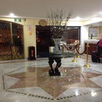 Foto tirada no(a) Hotel Plaza Camelinas por Ari em 7/21/2012