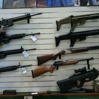 Снимок сделан в Whistling Pines Gun Club - East пользователем kevin t. 3/15/2012