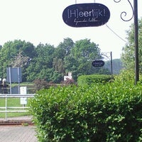 Photo taken at Theetuin [H]eerlijk! by Guido K. on 5/23/2012