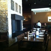 Foto scattata a The Keg Steakhouse + Bar - Southside da Dima H. il 5/14/2012