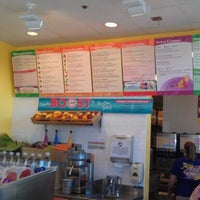 Photo taken at Robeks Fresh Juices &amp;amp; Smoothies by Erica D. on 9/20/2011