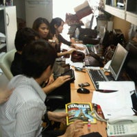 Photo taken at Staff Room @ WSI Silom by Thitiwat T. on 5/4/2011