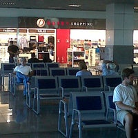 Photo taken at Duty Free by Vinicius R. on 9/8/2011