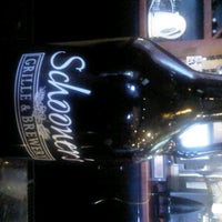 1/22/2012 tarihinde Eve P.ziyaretçi tarafından Schooner&amp;#39;s Grille &amp;amp; Brewery'de çekilen fotoğraf