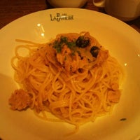 Photo taken at Cafe La Bohéme 恵比寿 by roshi on 11/7/2011